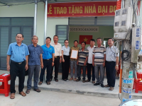 MTTQ Việt Nam thị Trấn Gò Dầu trao tặng nhà Đại đoàn kết cho hộ nghèo
