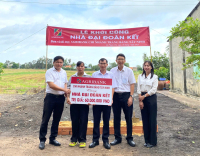 Agribank chi nhánh Trảng Bàng – Tây Ninh  hỗ trợ kinh phí xây nhà Đại đoàn kết và trao học bổng  cho các em học sinh tại xã Phước Chỉ