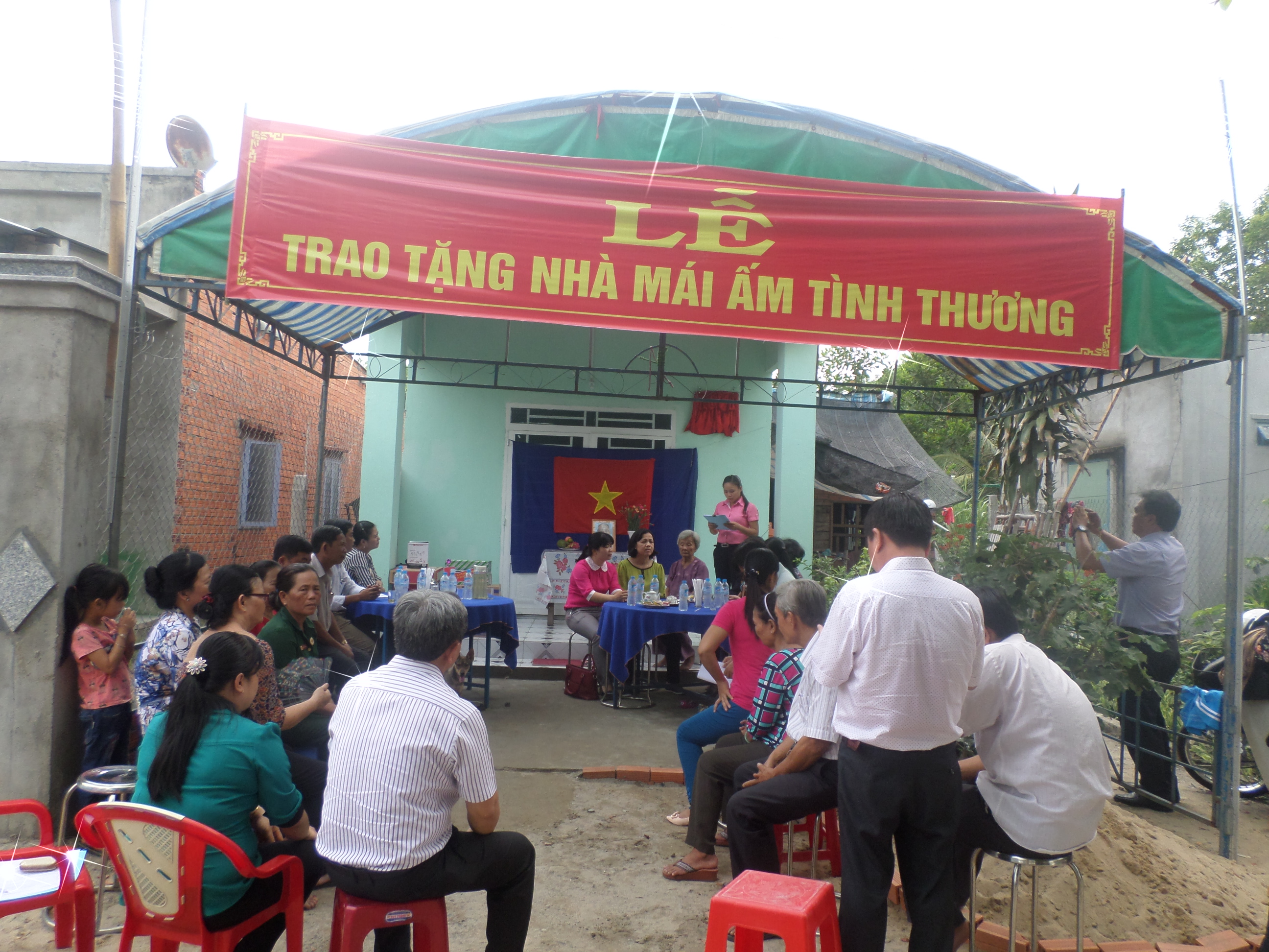 MTTQ xã Phước Minh: Trao nhà “Mái ấm tình thương” cho hộ nghèo