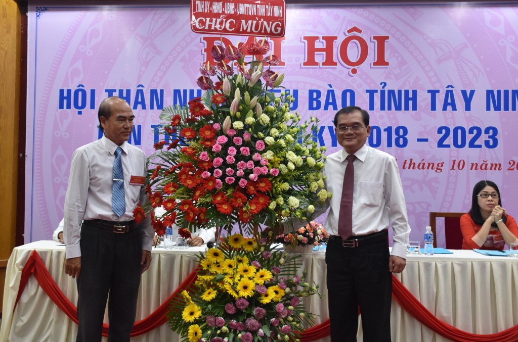 Đại hội Hội thân nhân kiều bào tỉnh Tây Ninh lần thứ I