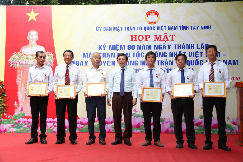 Ủy ban MTTQVN tỉnh Tây Ninh: Họp mặt kỷ niệm 90 năm ngày thành lập Mặt trận Dân tộc thống nhất Việt Nam, ngày truyền thống Mặt trận Tổ quốc Việt Nam