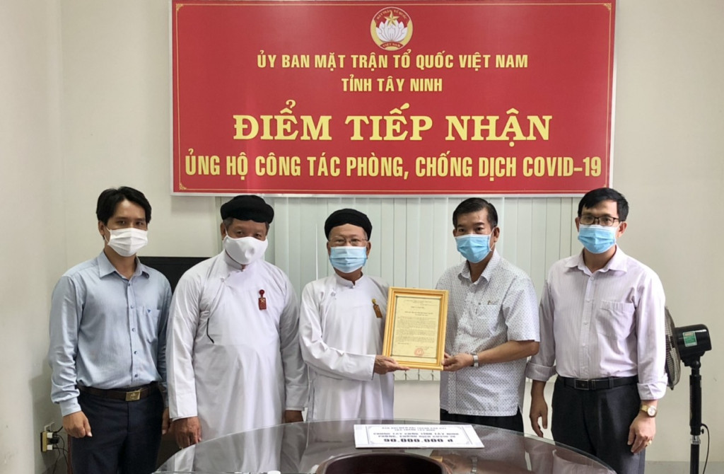 Các đơn vị, công ty, cá nhân chung tay phòng chống dịch Covid-19